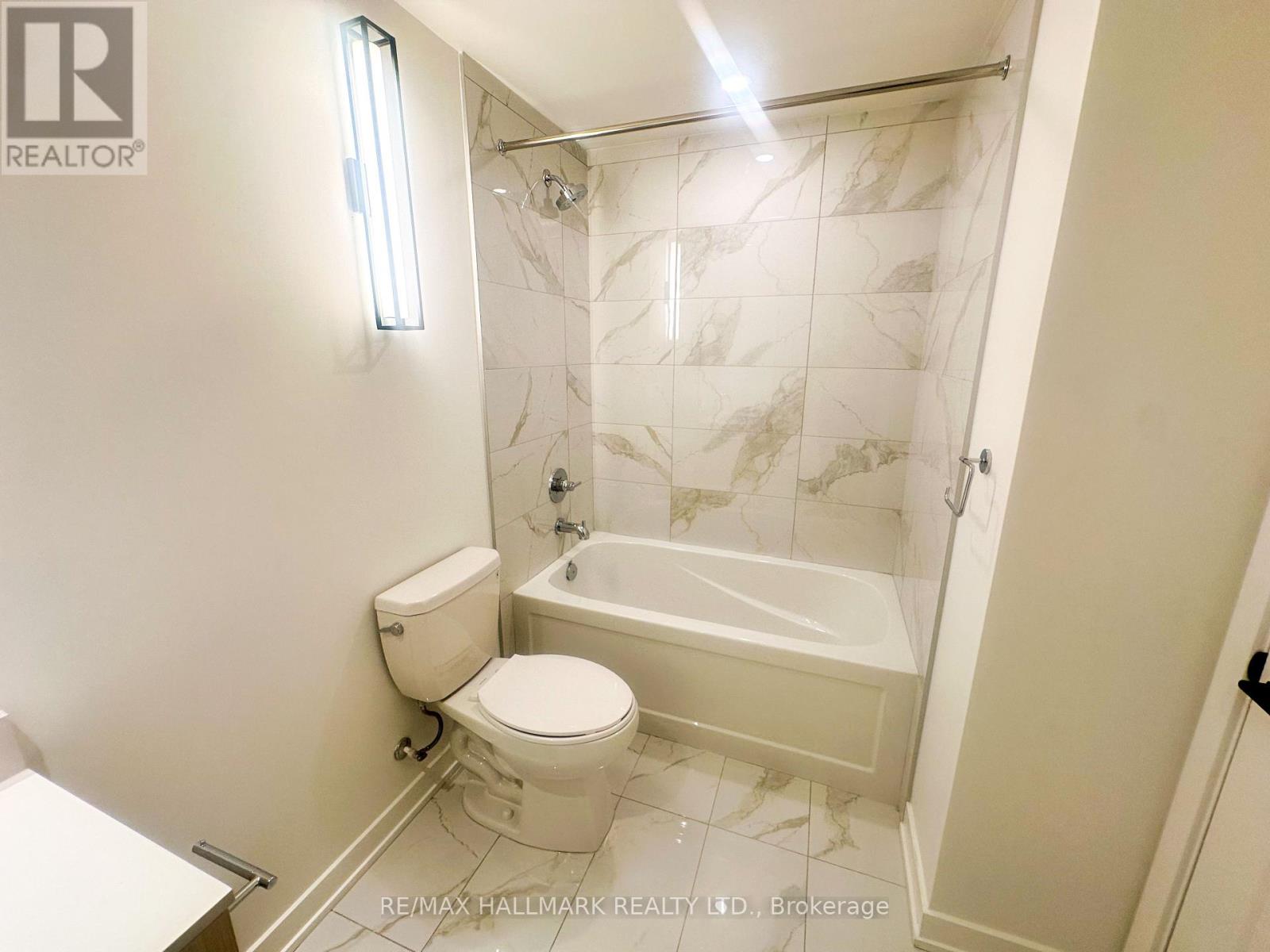 702 - 123 Portland Street, Toronto, Ontario  M5V 2N4 - Photo 8 - C12771102