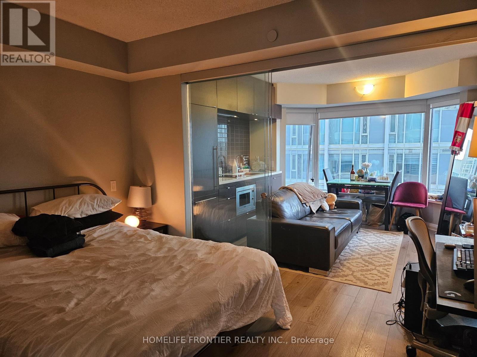 1812 - 155 Yorkville Avenue, Toronto, Ontario  M5R 0B4 - Photo 3 - C12771104