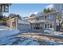 2 FLEMING DRIVE, Toronto, Ontario