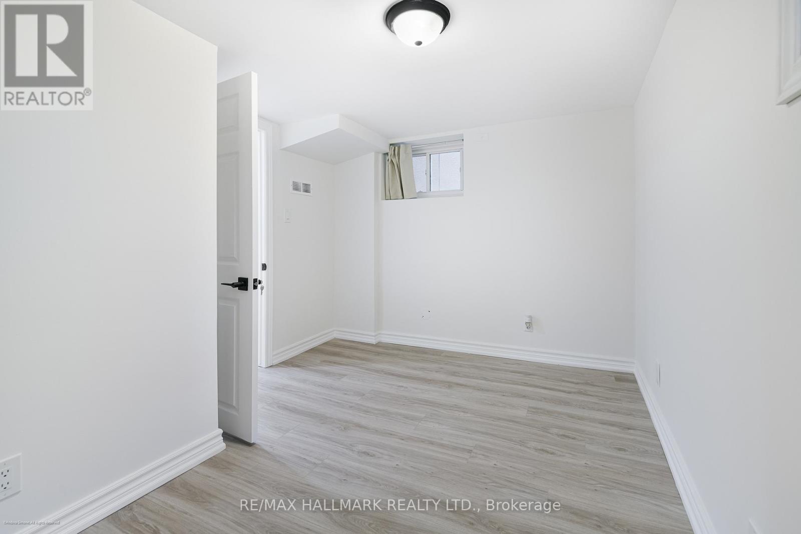 Bsmt - 208 Cedarvale Avenue, Toronto, Ontario  M4C 4K2 - Photo 15 - E12771114