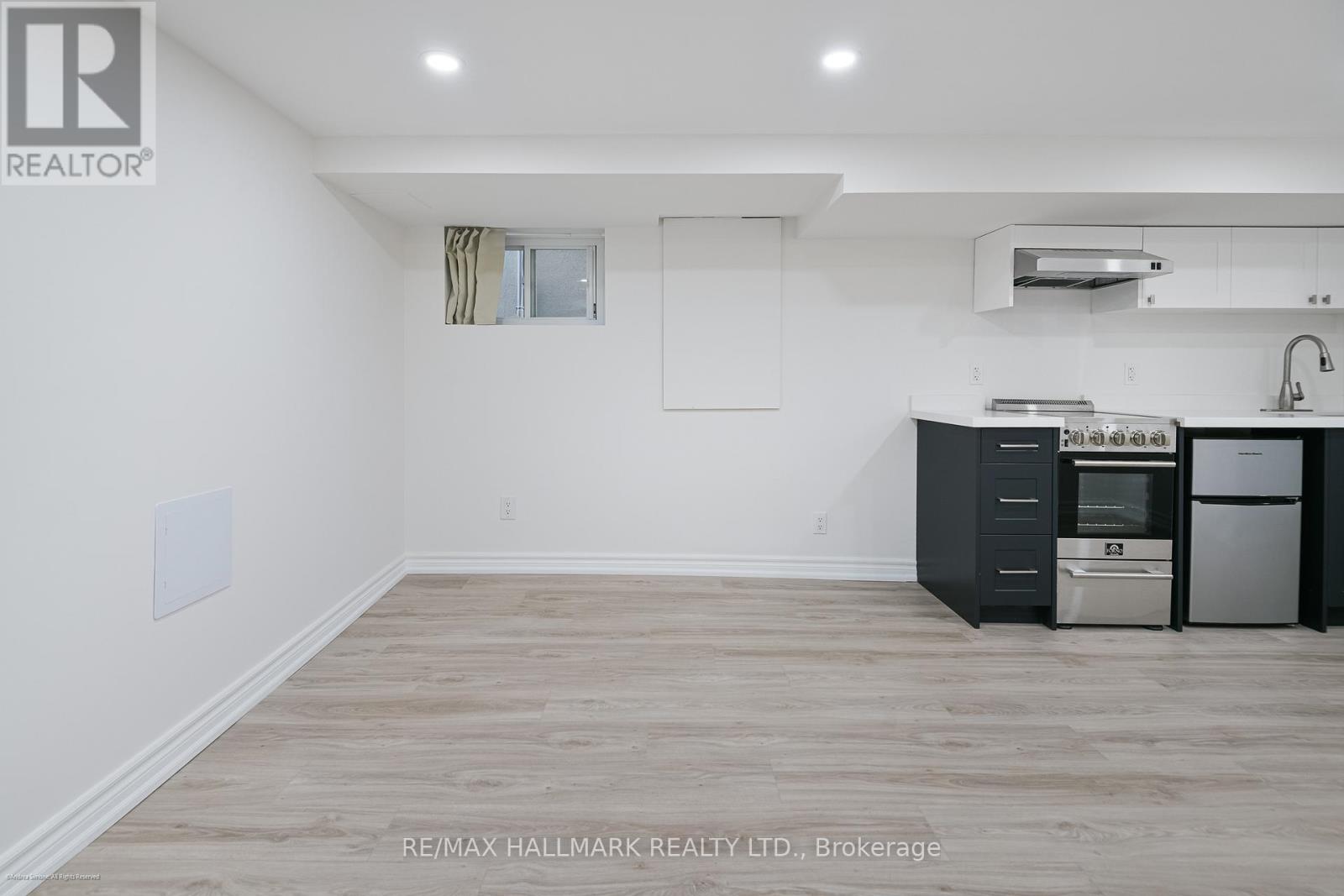 Bsmt - 208 Cedarvale Avenue, Toronto, Ontario  M4C 4K2 - Photo 7 - E12771114