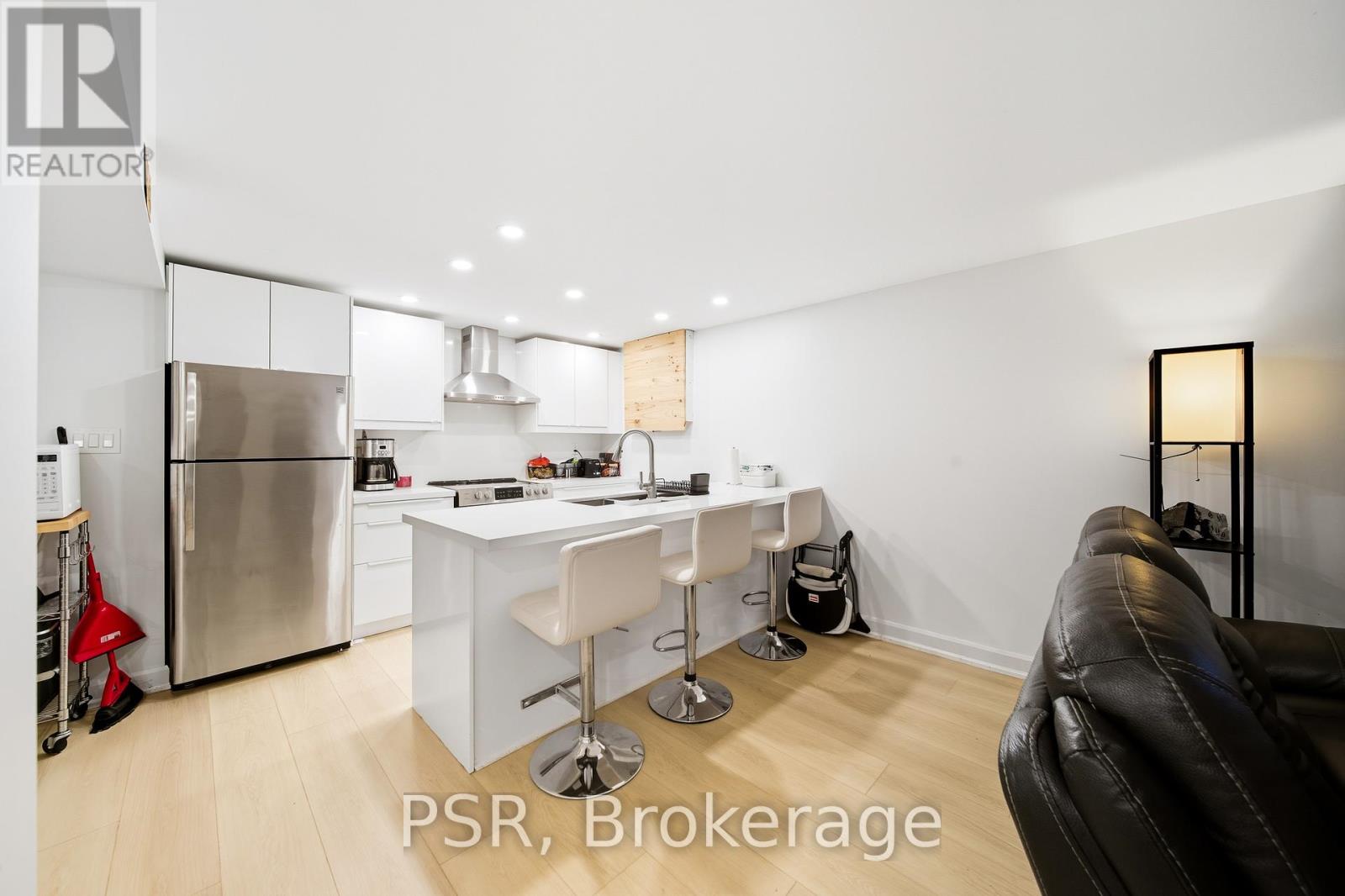 Lower - 25 Knight Street, Toronto, Ontario  M4C 3K8 - Photo 4 - E12771128