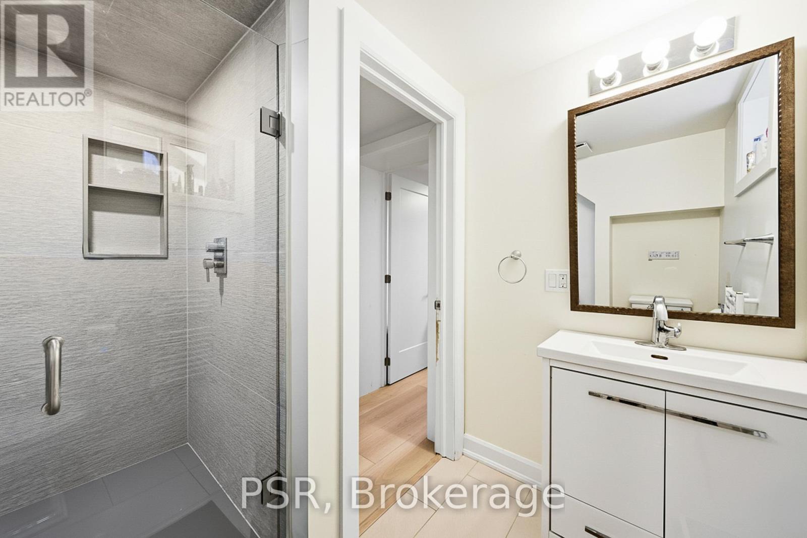 Lower - 25 Knight Street, Toronto, Ontario  M4C 3K8 - Photo 9 - E12771128