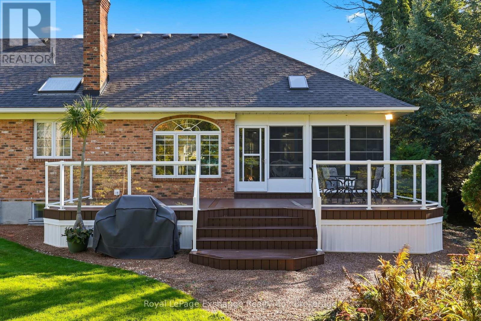 115 Deerhurst Drive, Huron-Kinloss, Ontario  N2Z 2X3 - Photo 30 - X12770834