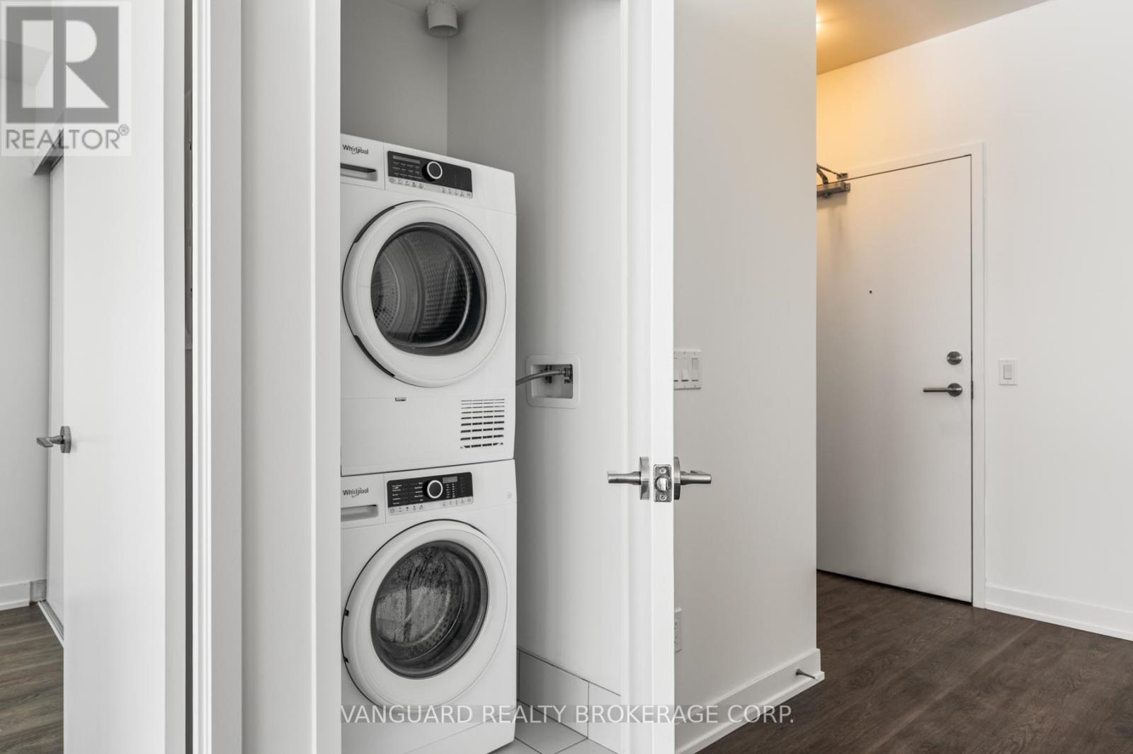 1126 - 2 David Eyer Road, Richmond Hill, Ontario  L4S 0N6 - Photo 18 - N12771008