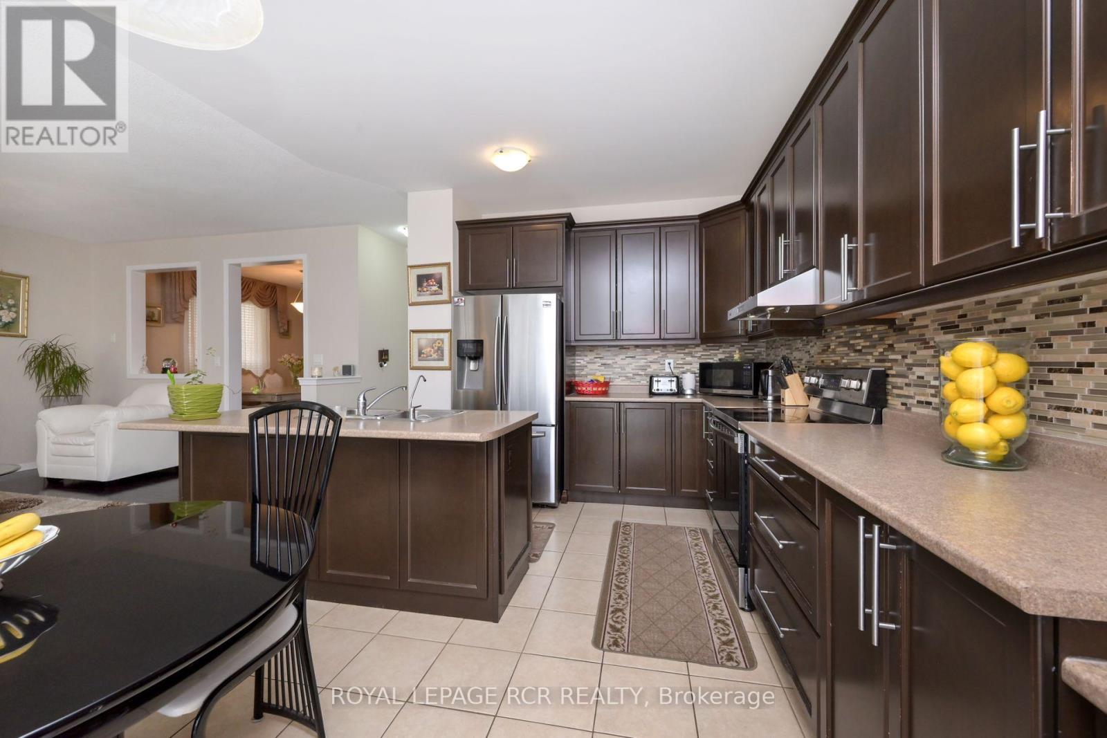 Upper - 62 Ferris Lane, New Tecumseth, Ontario  L9R 0J3 - Photo 11 - N12771192