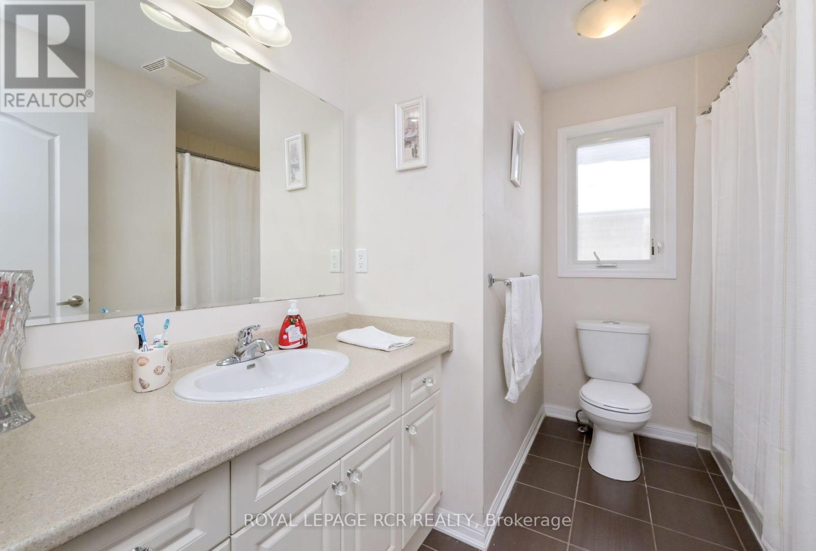 Upper - 62 Ferris Lane, New Tecumseth, Ontario  L9R 0J3 - Photo 18 - N12771192