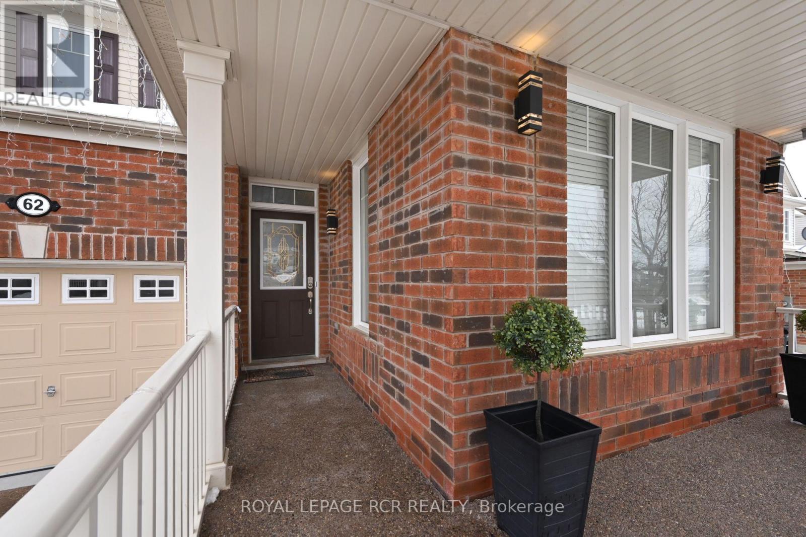 Upper - 62 Ferris Lane, New Tecumseth, Ontario  L9R 0J3 - Photo 3 - N12771192