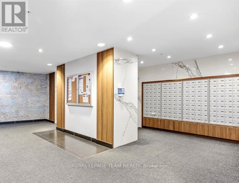 1502 - 805 Carling Avenue, Ottawa, Ontario  K1S 5W9 - Photo 4 - X12718616