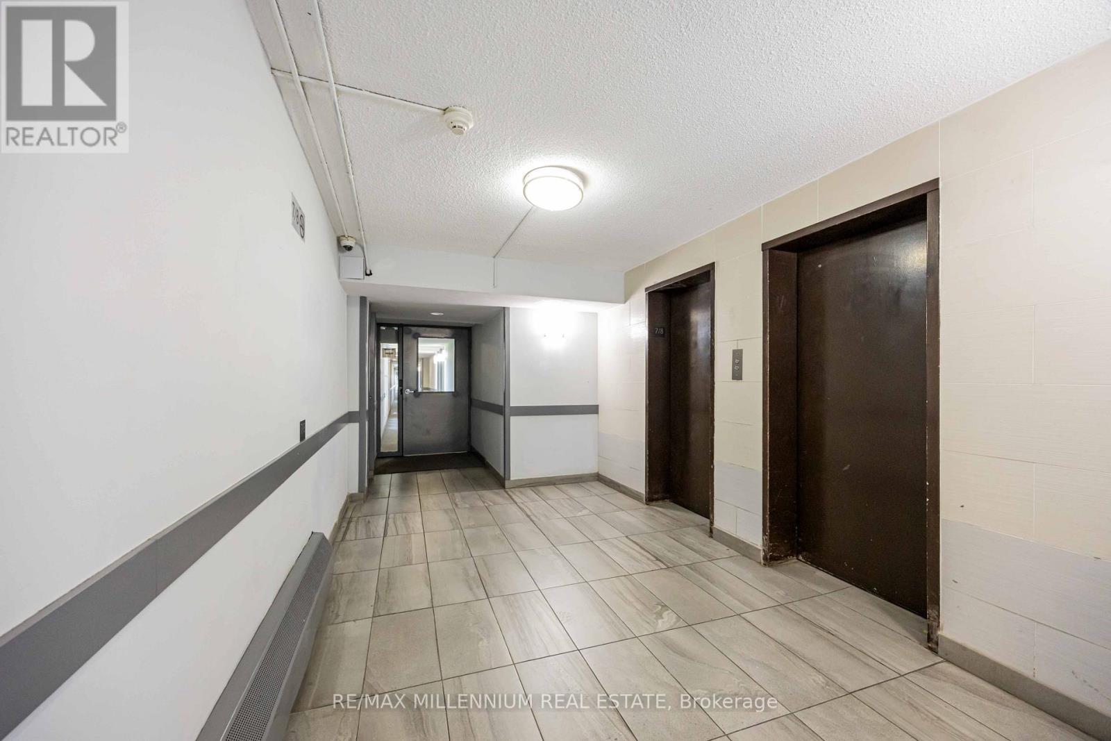 720 - 4645 Jane Street, Toronto, Ontario  M3N 2K9 - Photo 4 - W12771004