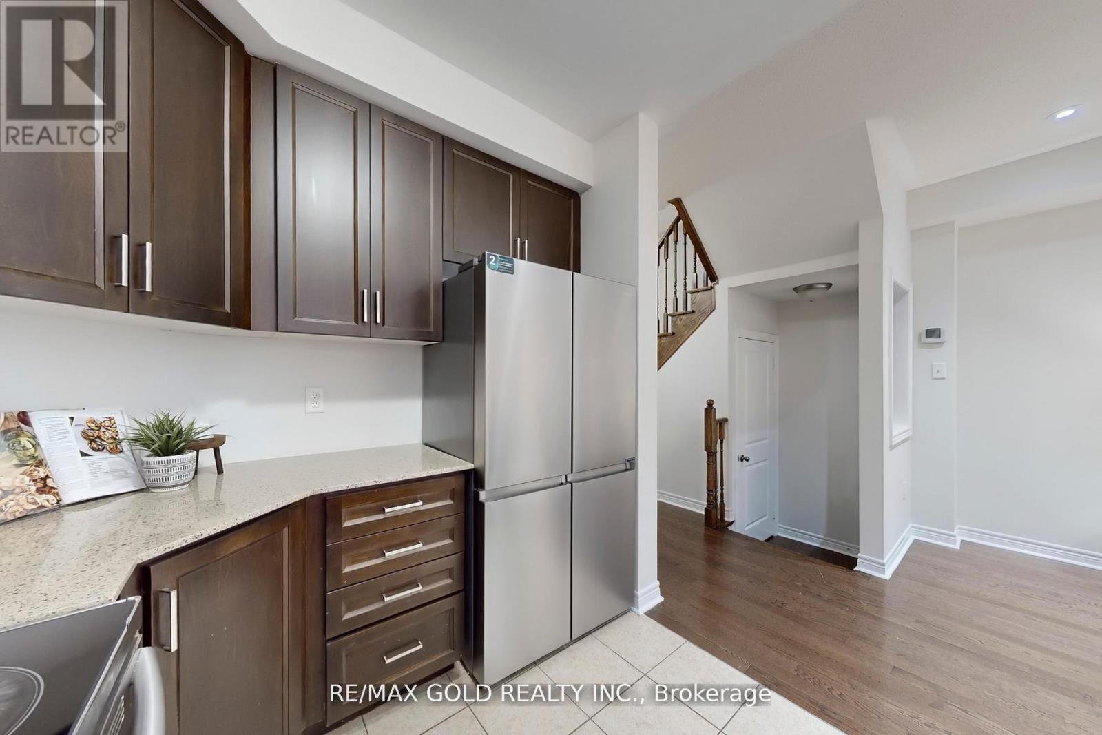 62 Pennycross Crescent, Brampton, Ontario  L7A 4M1 - Photo 13 - W12771016