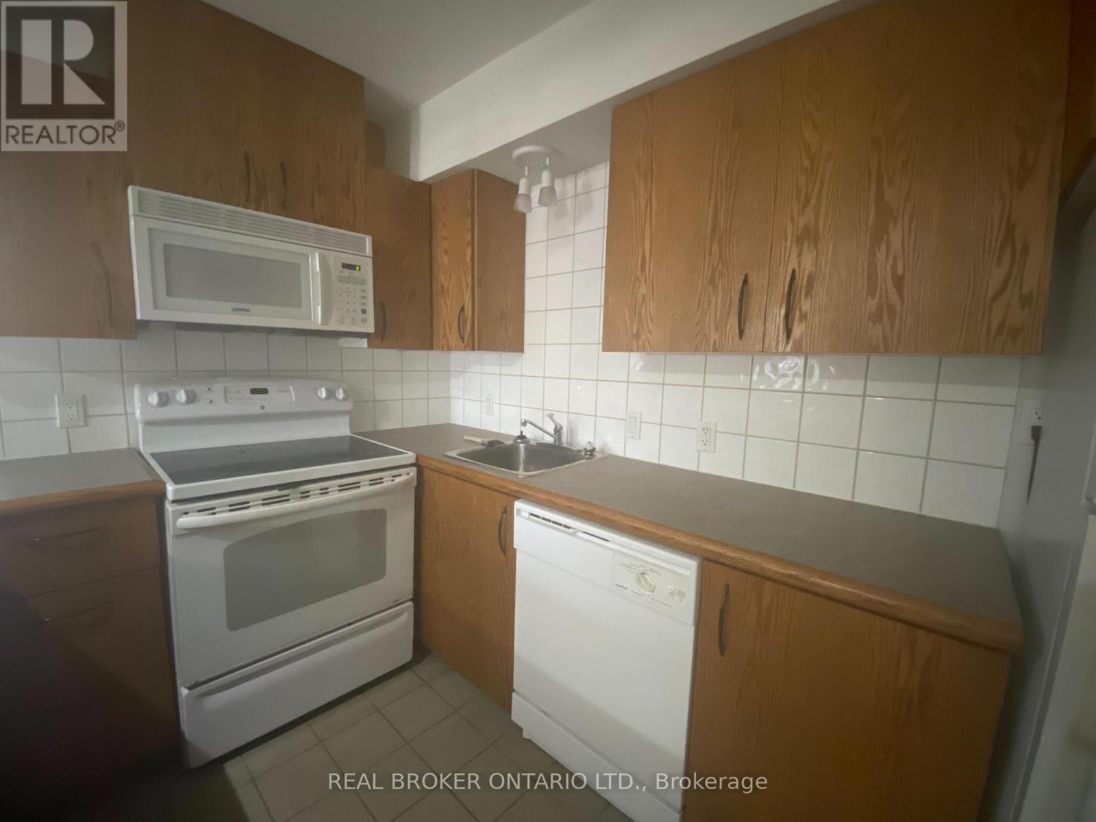 Unit B - 18 First Avenue, Orangeville, Ontario  L9W 1H8 - Photo 6 - W12771020