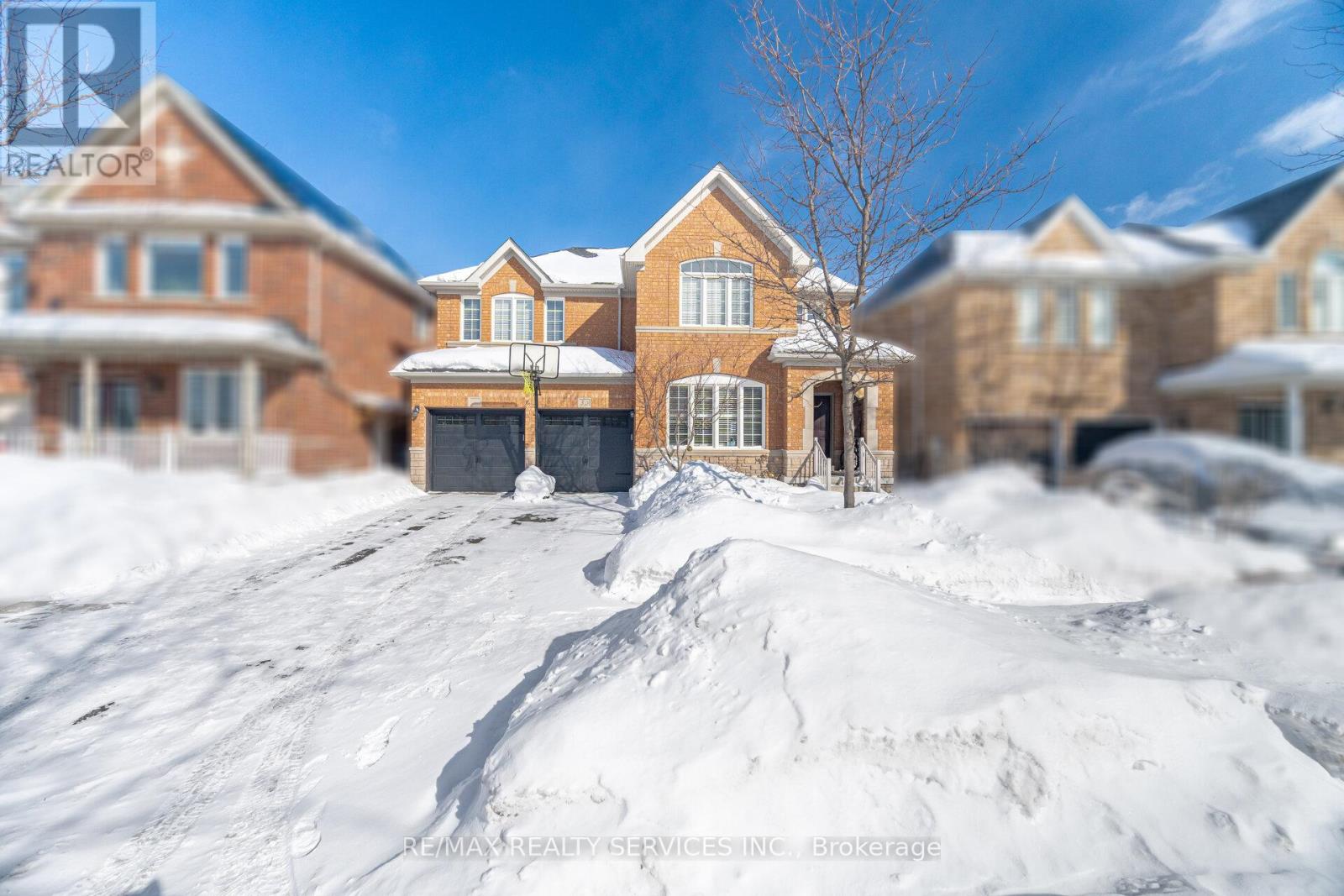30 HUMBOLT CRESCENT, Brampton, Ontario