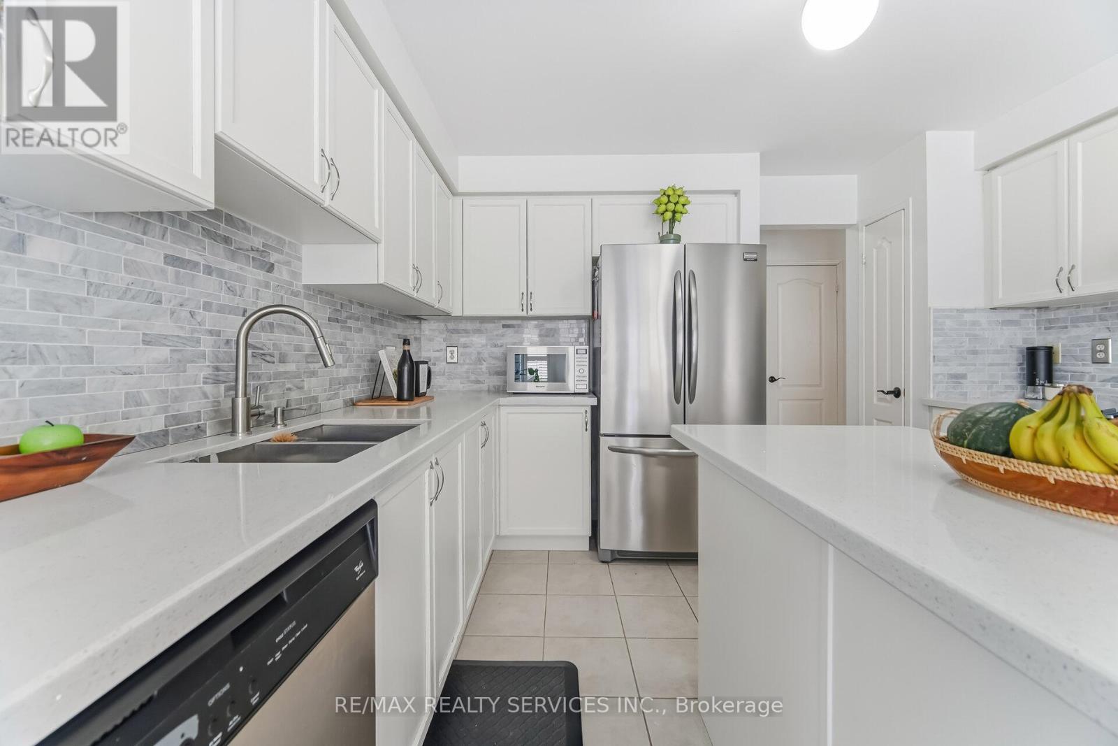 30 Humbolt Crescent, Brampton, Ontario  L7A 3G7 - Photo 25 - W12771038