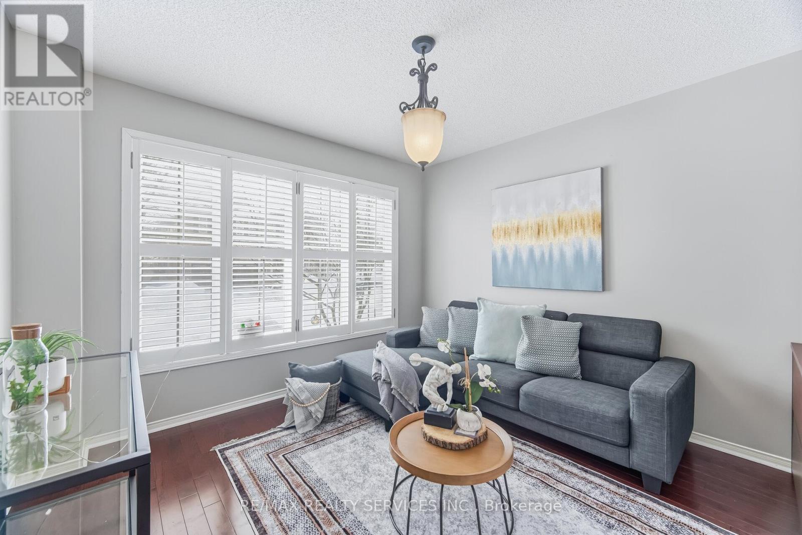 30 Humbolt Crescent, Brampton, Ontario  L7A 3G7 - Photo 9 - W12771038