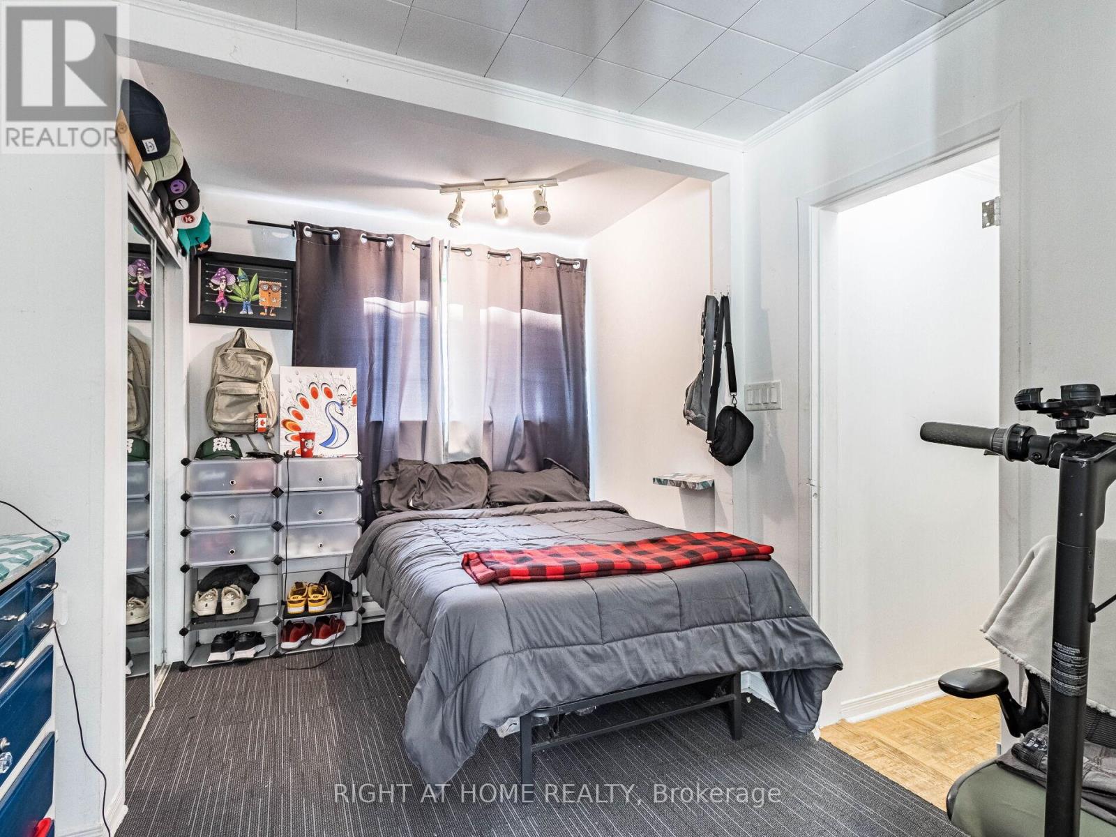 97 29th Street, Toronto, Ontario  M8W 3B1 - Photo 27 - W12771046