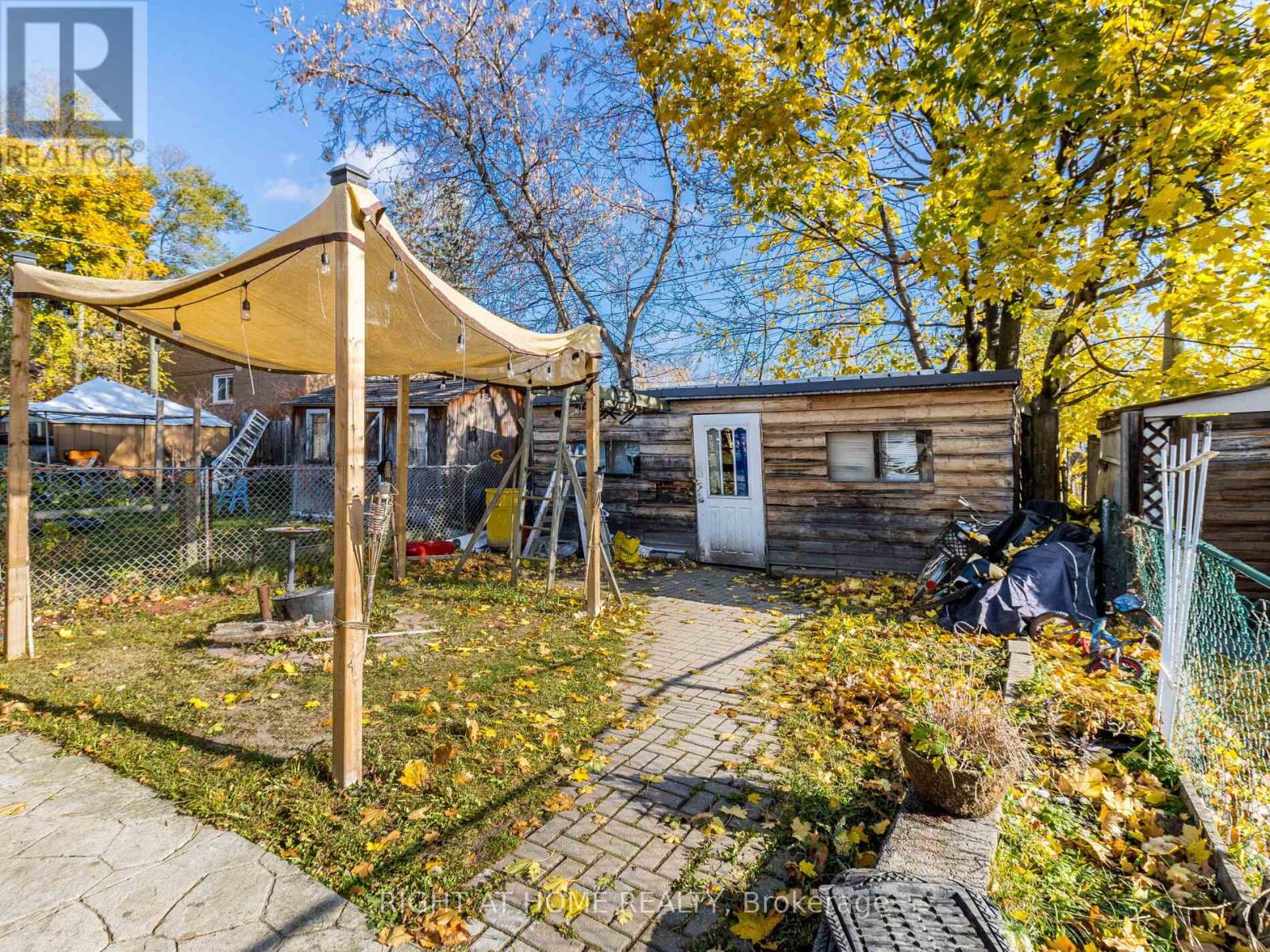 97 29th Street, Toronto, Ontario  M8W 3B1 - Photo 31 - W12771046