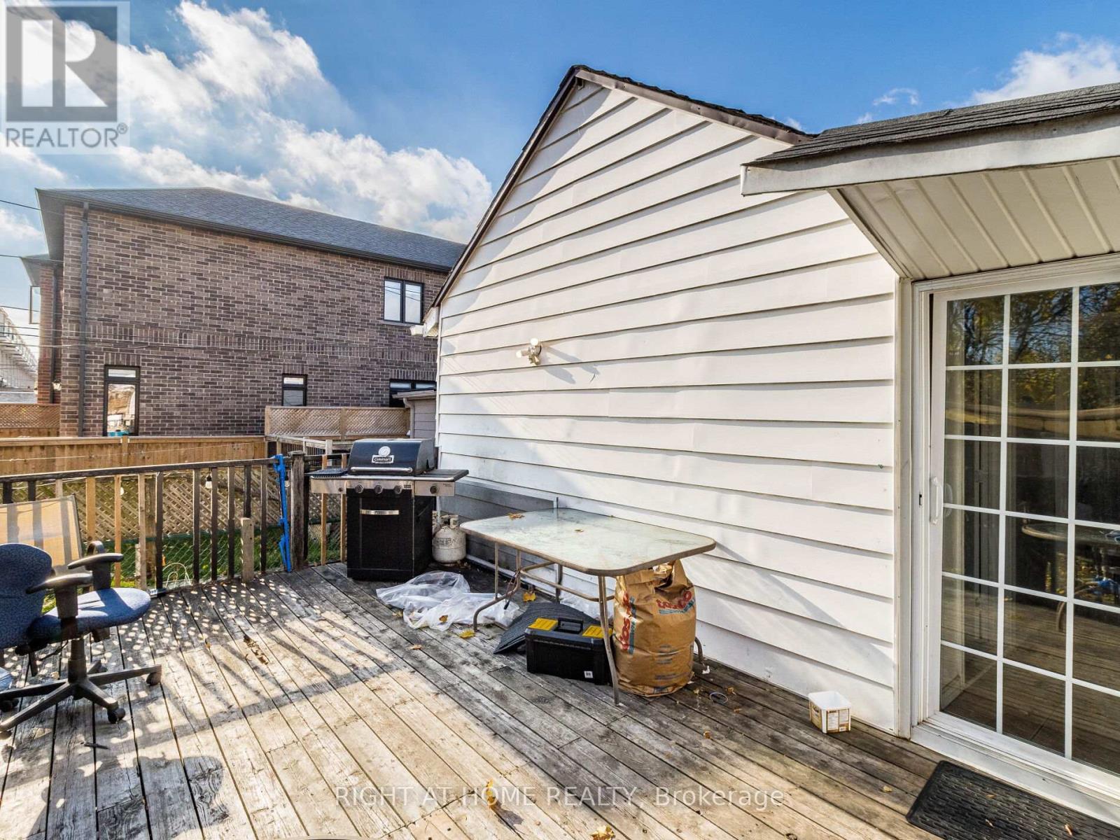 97 29th Street, Toronto, Ontario  M8W 3B1 - Photo 35 - W12771046