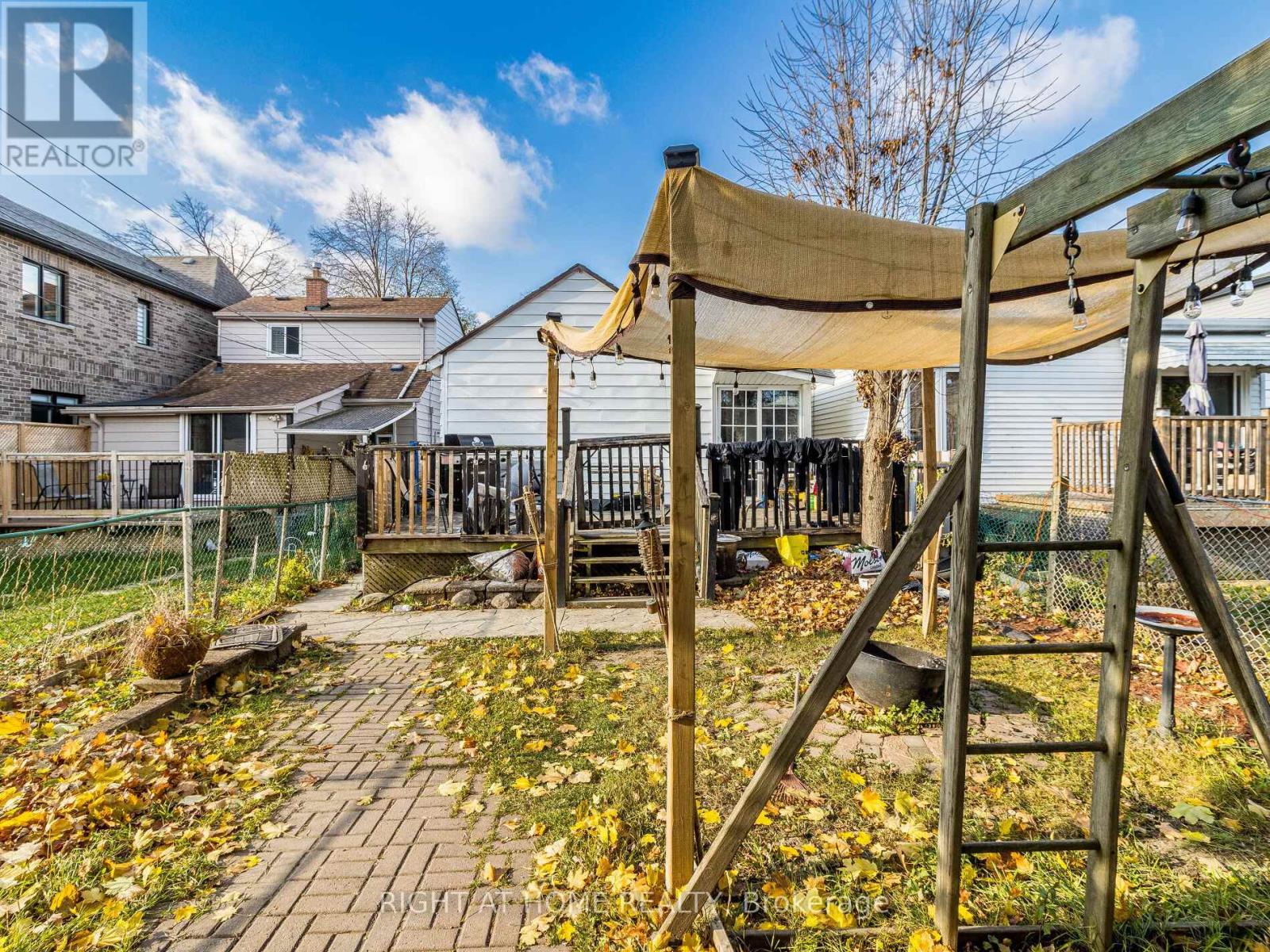 97 29th Street, Toronto, Ontario  M8W 3B1 - Photo 38 - W12771046