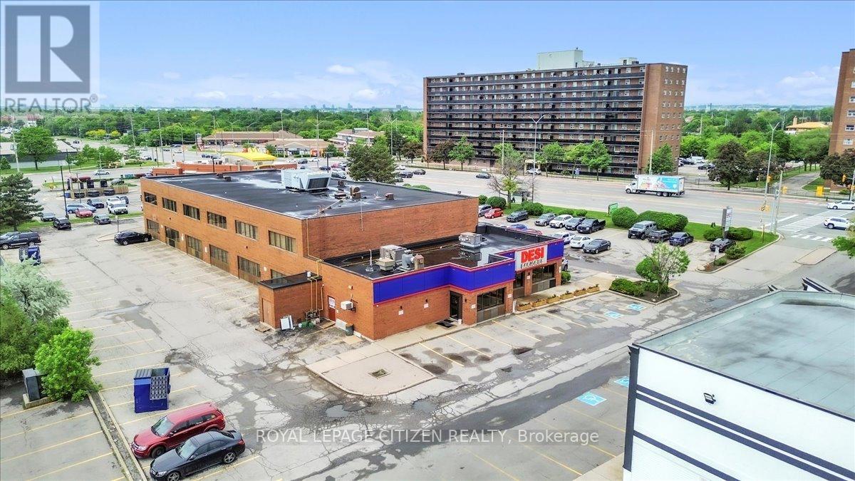 106 - 3530 Derry Road E, Mississauga, Ontario  L4T 4E3 - Photo 2 - W12771064