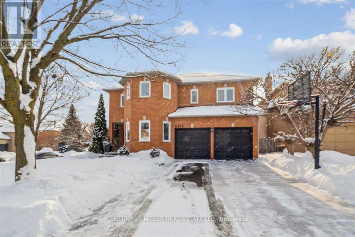 2382 TOWNE BOULEVARD, oakville (ro river oaks), Ontario