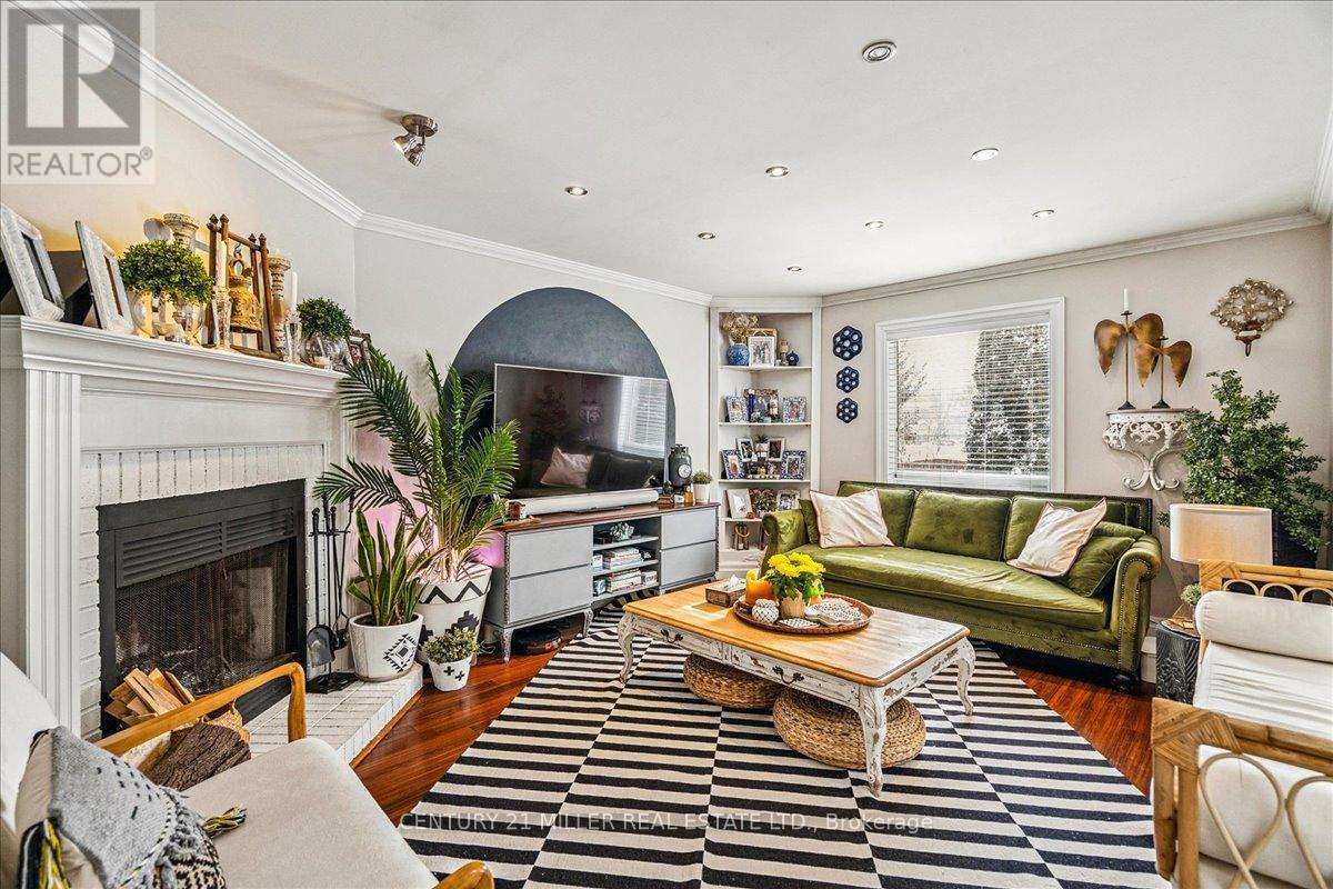 2382 Towne Boulevard, Oakville (Ro River Oaks), Ontario  L6H 5X6 - Photo 12 - W12771070