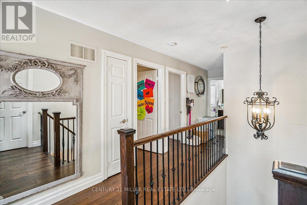 2382 Towne Boulevard, Oakville (Ro River Oaks), Ontario  L6H 5X6 - Photo 15 - W12771070