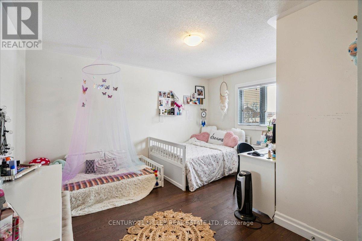 2382 Towne Boulevard, Oakville (Ro River Oaks), Ontario  L6H 5X6 - Photo 18 - W12771070