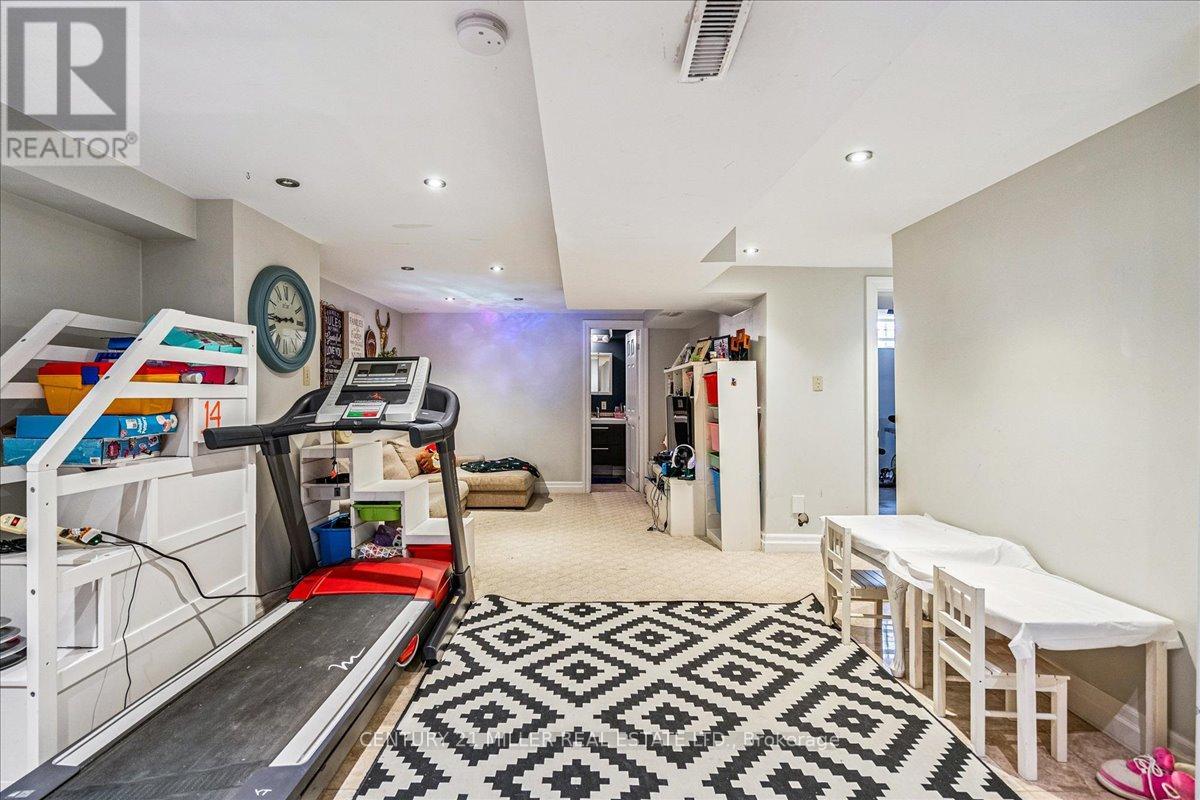 2382 Towne Boulevard, Oakville (Ro River Oaks), Ontario  L6H 5X6 - Photo 22 - W12771070