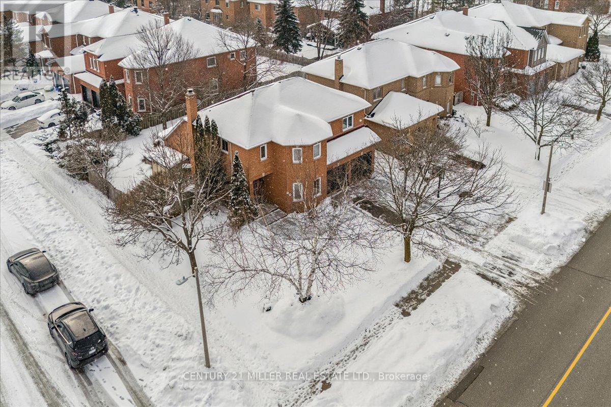 2382 Towne Boulevard, Oakville (Ro River Oaks), Ontario  L6H 5X6 - Photo 29 - W12771070