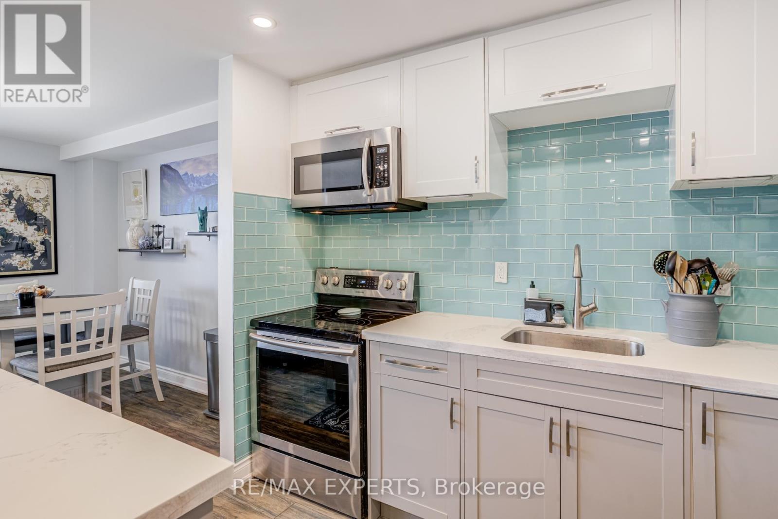 406 - 3390 Weston Road, Toronto, Ontario  M9M 2X3 - Photo 11 - W12771072