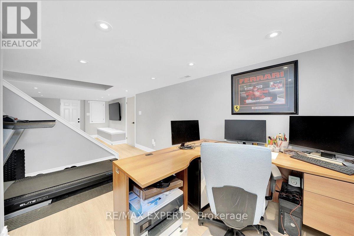 60 Anthony Road, Toronto, Ontario  M3K 1B3 - Photo 28 - W12771094