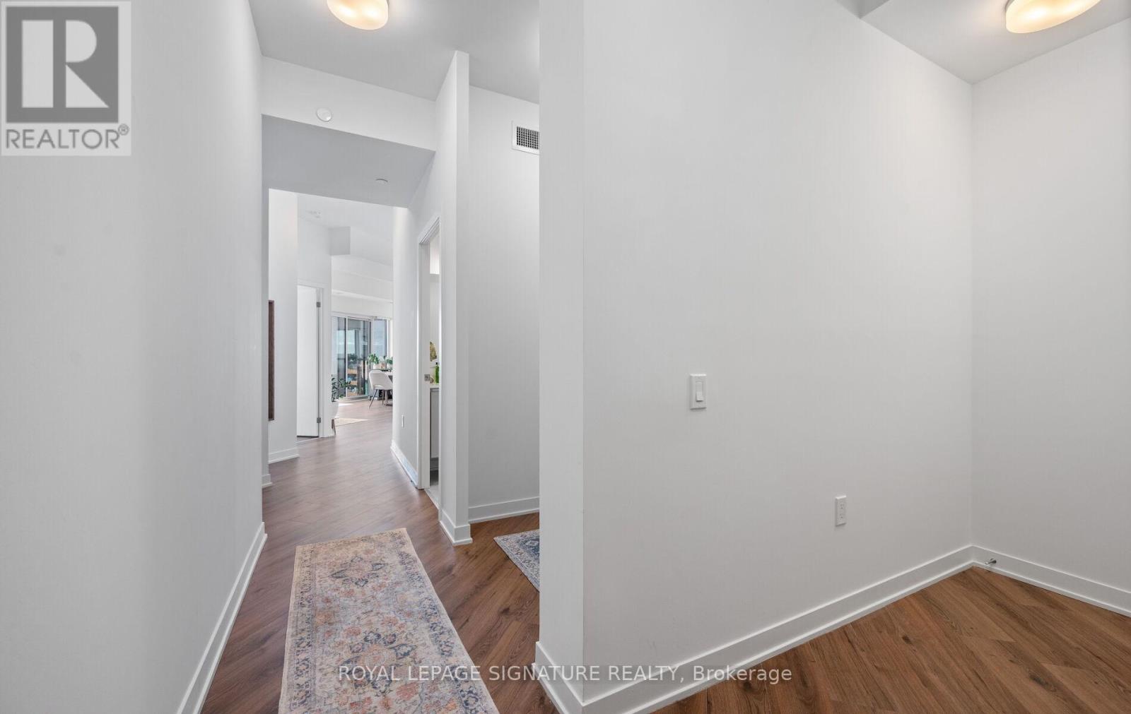 716 - 395 Dundas Street W, Oakville (Go Glenorchy), Ontario  L6M 5R8 - Photo 7 - W12771100