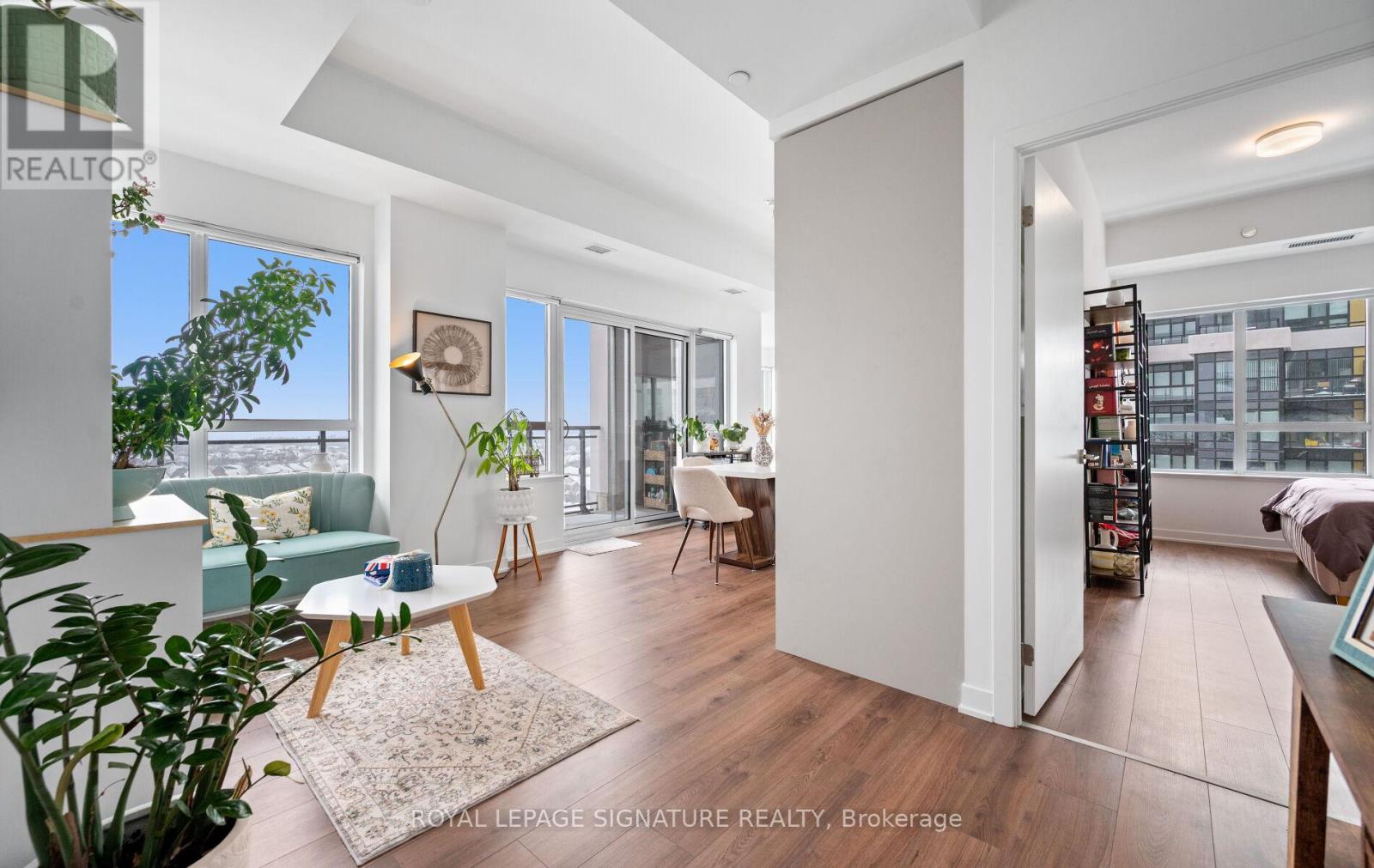 716 - 395 Dundas Street W, Oakville (Go Glenorchy), Ontario  L6M 5R8 - Photo 9 - W12771100