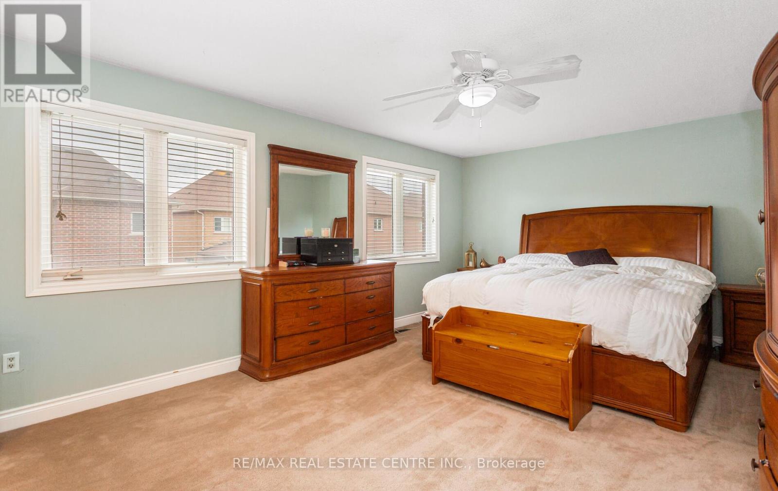 26 Saint Hubert Drive, Brampton, Ontario  L6P 1V7 - Photo 18 - W12771106