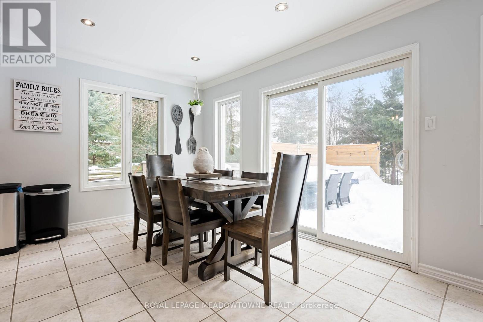 19 Grist Mill Drive, Halton Hills, Ontario  L7G 6C2 - Photo 18 - W12771162