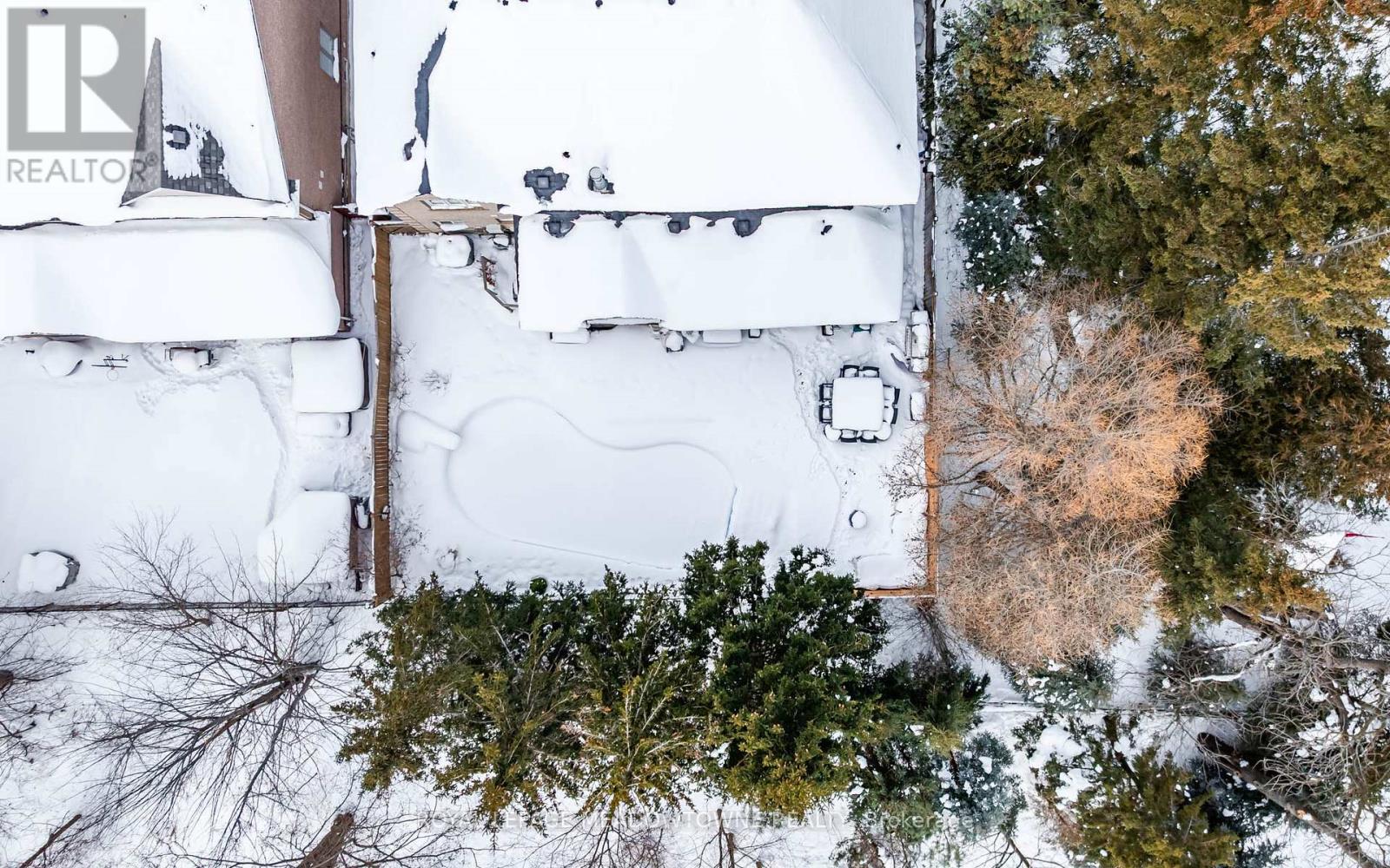 19 Grist Mill Drive, Halton Hills, Ontario  L7G 6C2 - Photo 4 - W12771162