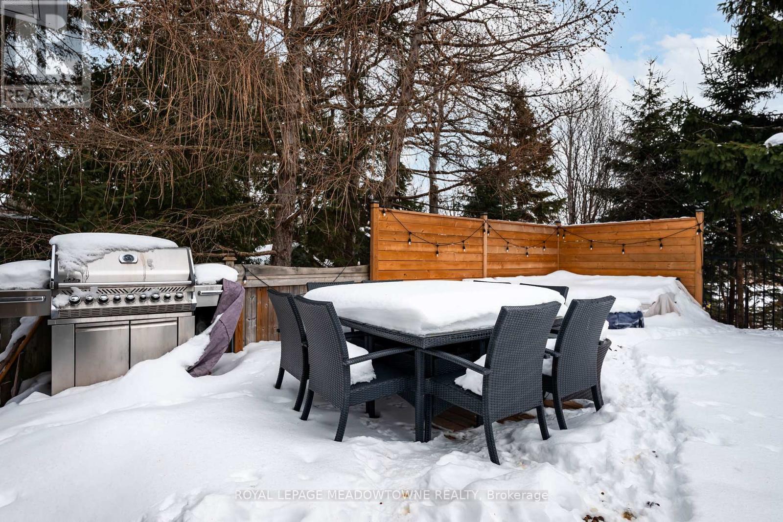 19 Grist Mill Drive, Halton Hills, Ontario  L7G 6C2 - Photo 48 - W12771162