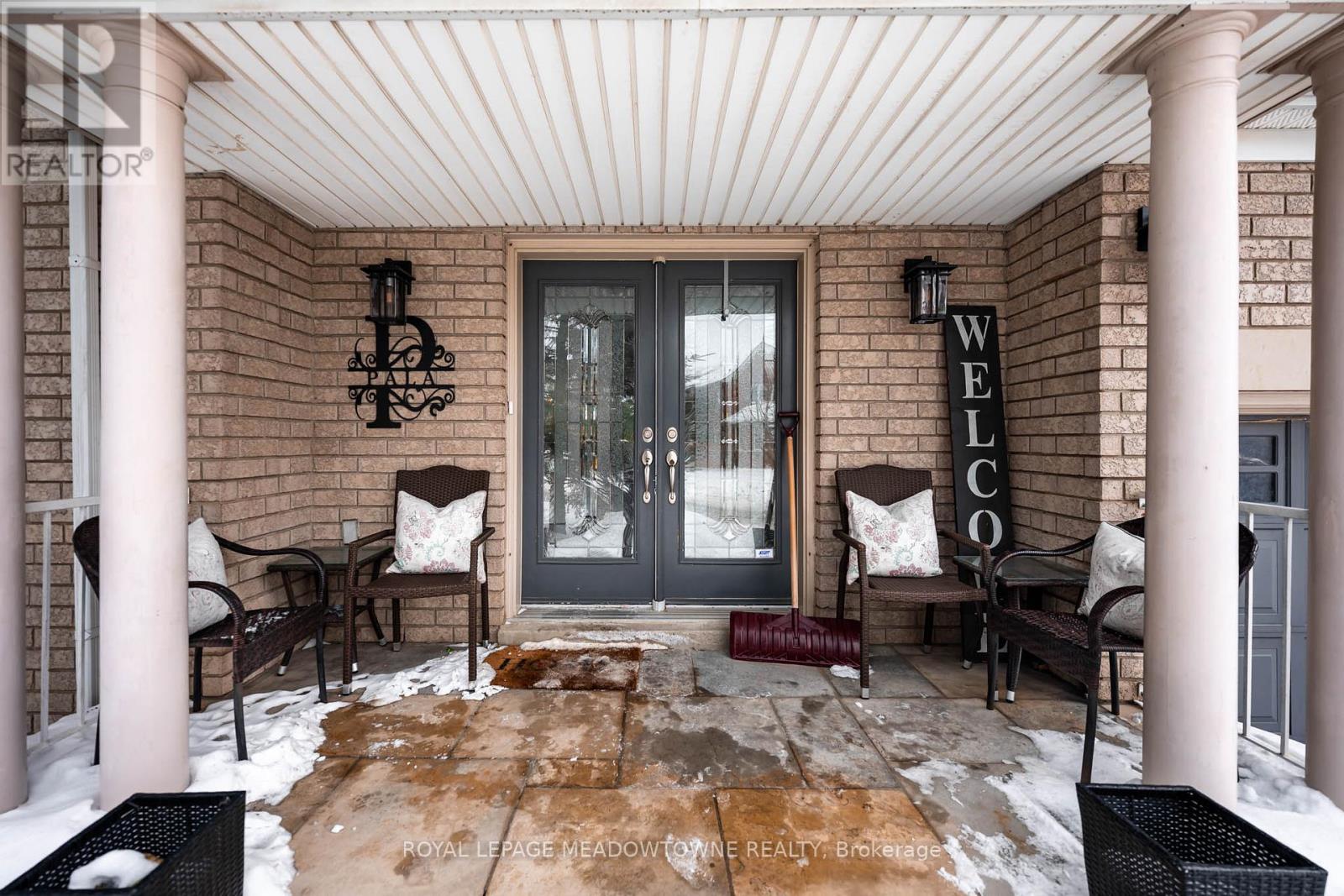 19 Grist Mill Drive, Halton Hills, Ontario  L7G 6C2 - Photo 6 - W12771162