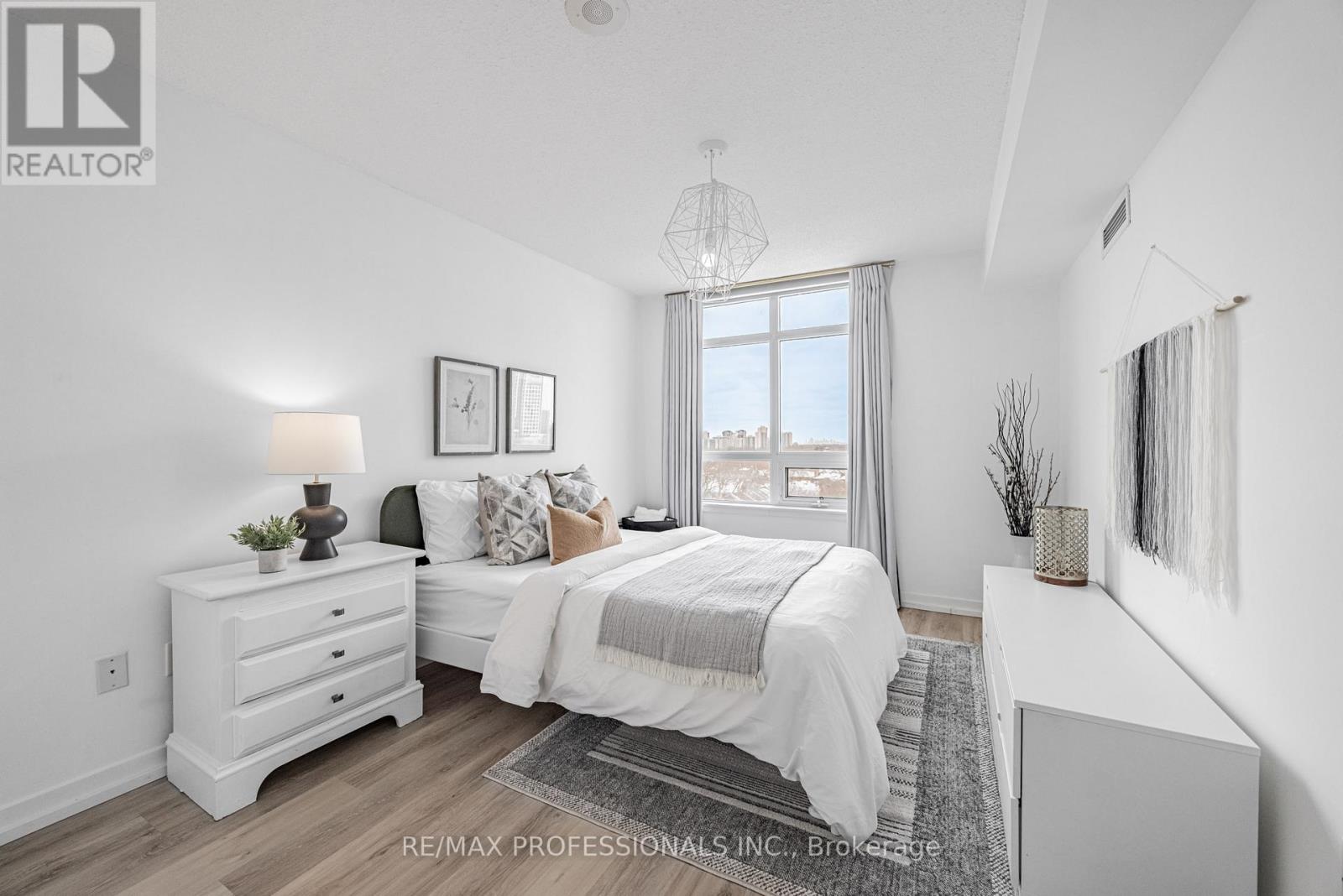 720 - 816 Lansdowne Avenue, Toronto (Dovercourt-Wallace Emerson-Junction), Ontario  M6H 4K6 - Photo 15 - W12771170