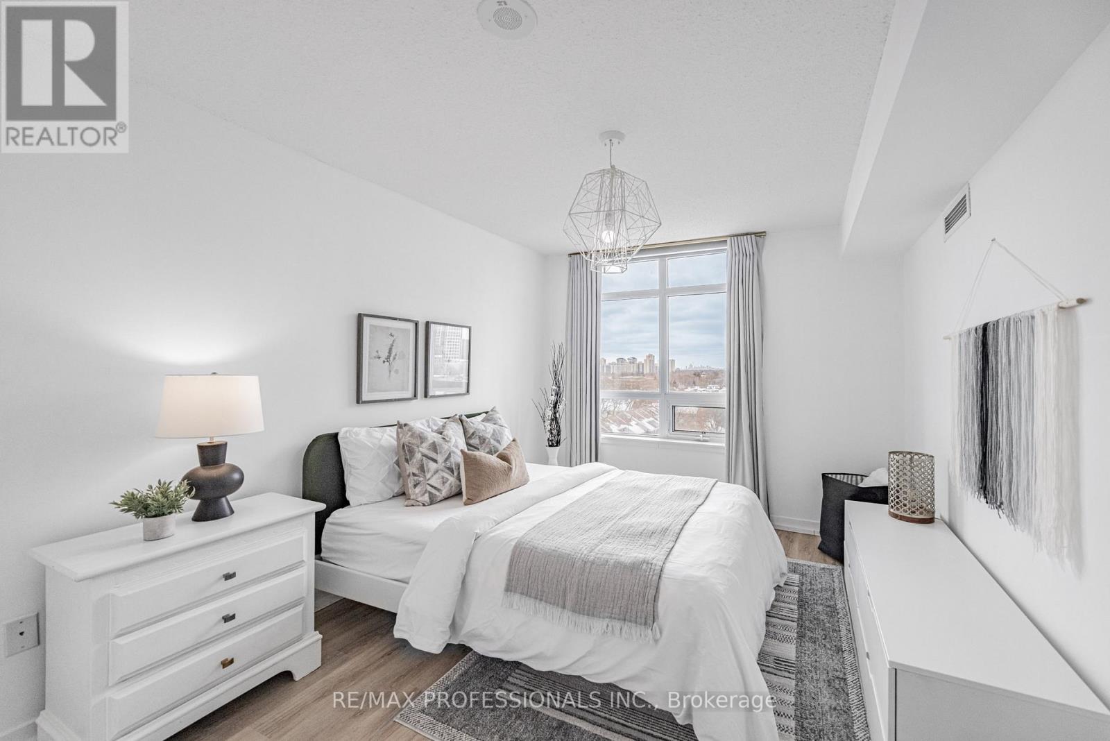 720 - 816 Lansdowne Avenue, Toronto (Dovercourt-Wallace Emerson-Junction), Ontario  M6H 4K6 - Photo 16 - W12771170