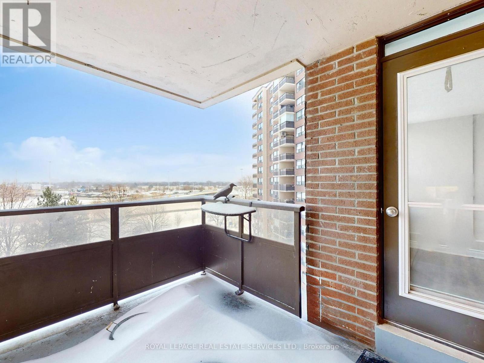 702 - 551 The West Mall, Toronto, Ontario  M9C 1G7 - Photo 17 - W12771194