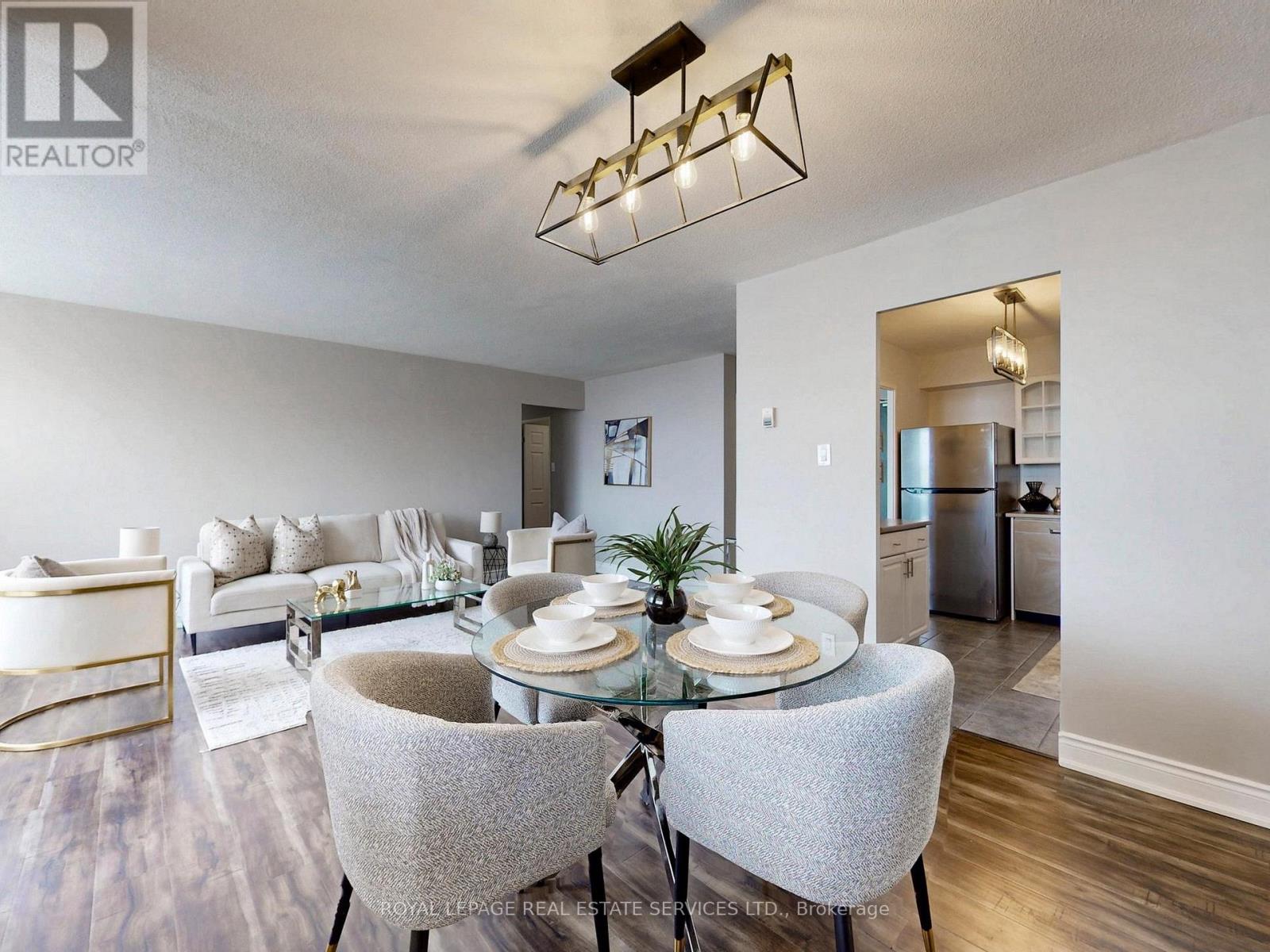 702 - 551 The West Mall, Toronto, Ontario  M9C 1G7 - Photo 4 - W12771194