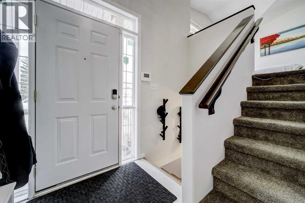 106 Peigan Court W, Lethbridge, Alberta  T1K 7N8 - Photo 4 - A2275468