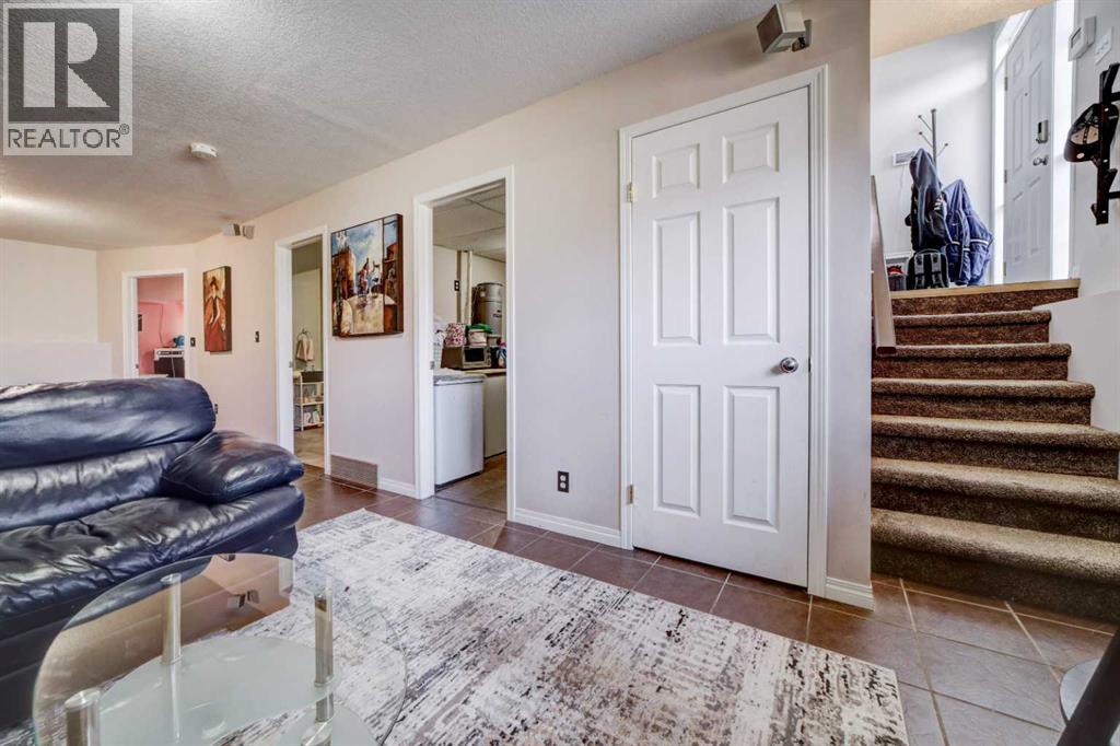 106 Peigan Court W, Lethbridge, Alberta  T1K 7N8 - Photo 26 - A2275468