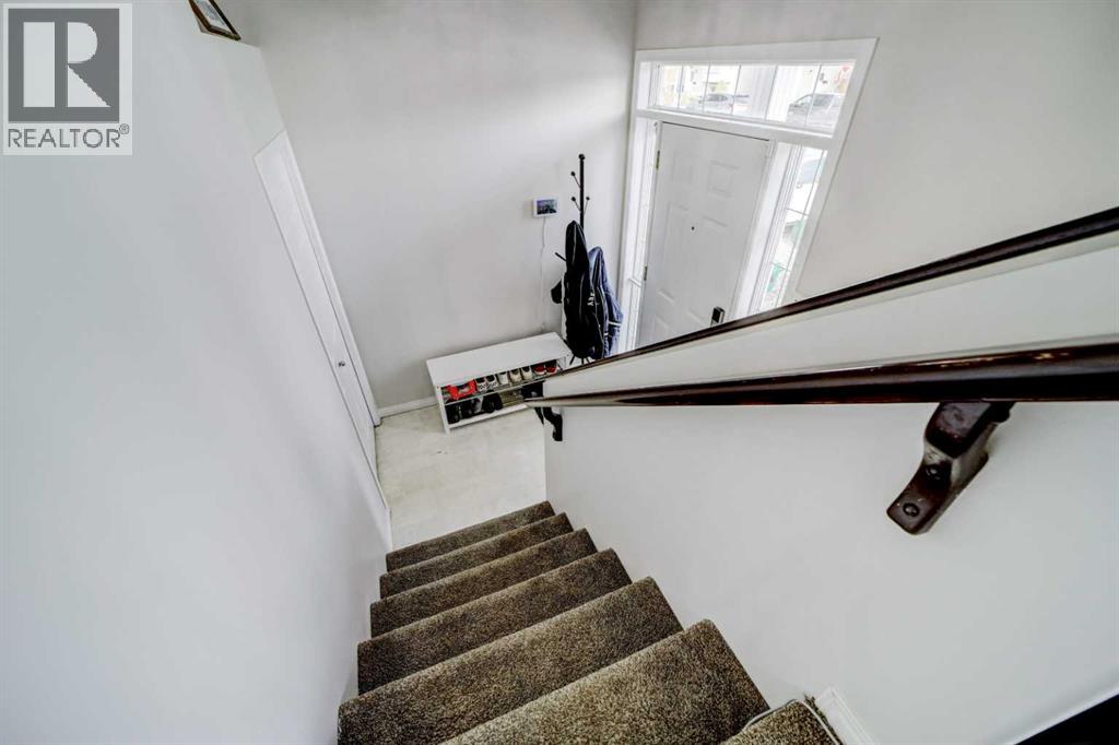 106 Peigan Court W, Lethbridge, Alberta  T1K 7N8 - Photo 6 - A2275468