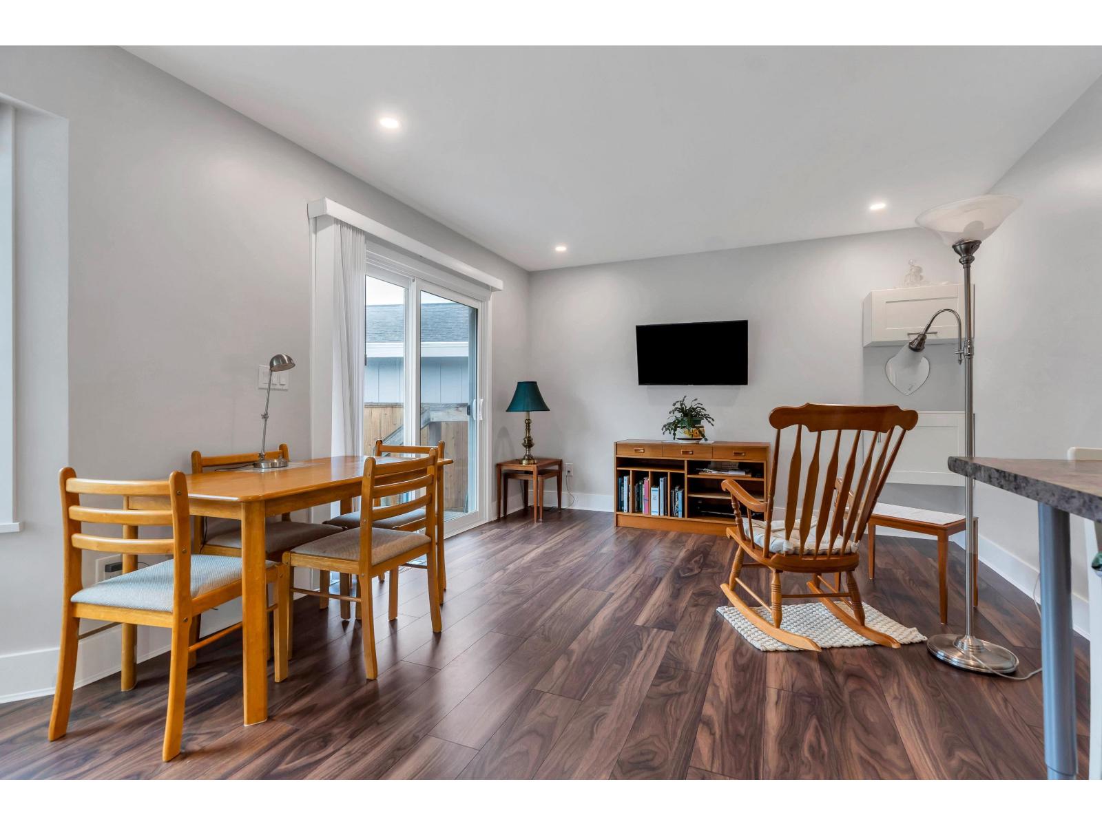 14243 19a Avenue, Surrey, British Columbia  V4A 7X7 - Photo 4 - R3087474