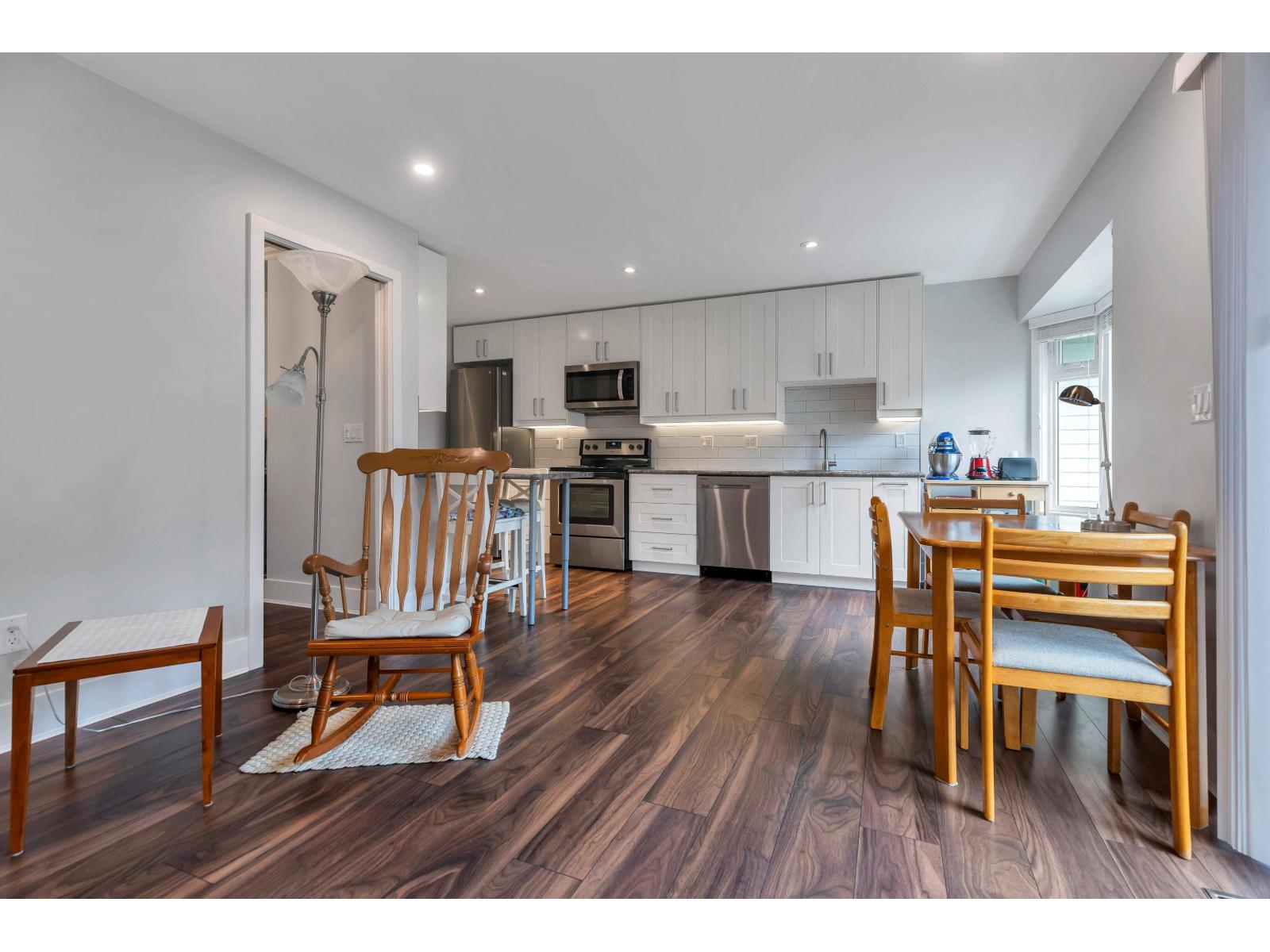 14243 19a Avenue, Surrey, British Columbia  V4A 7X7 - Photo 6 - R3087474