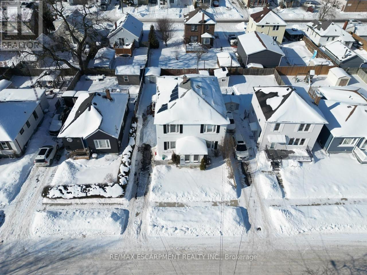 17 Lyons Avenue, Welland (Lincoln/crowland), Ontario  L3B 1L8 - Photo 16 - X12771030