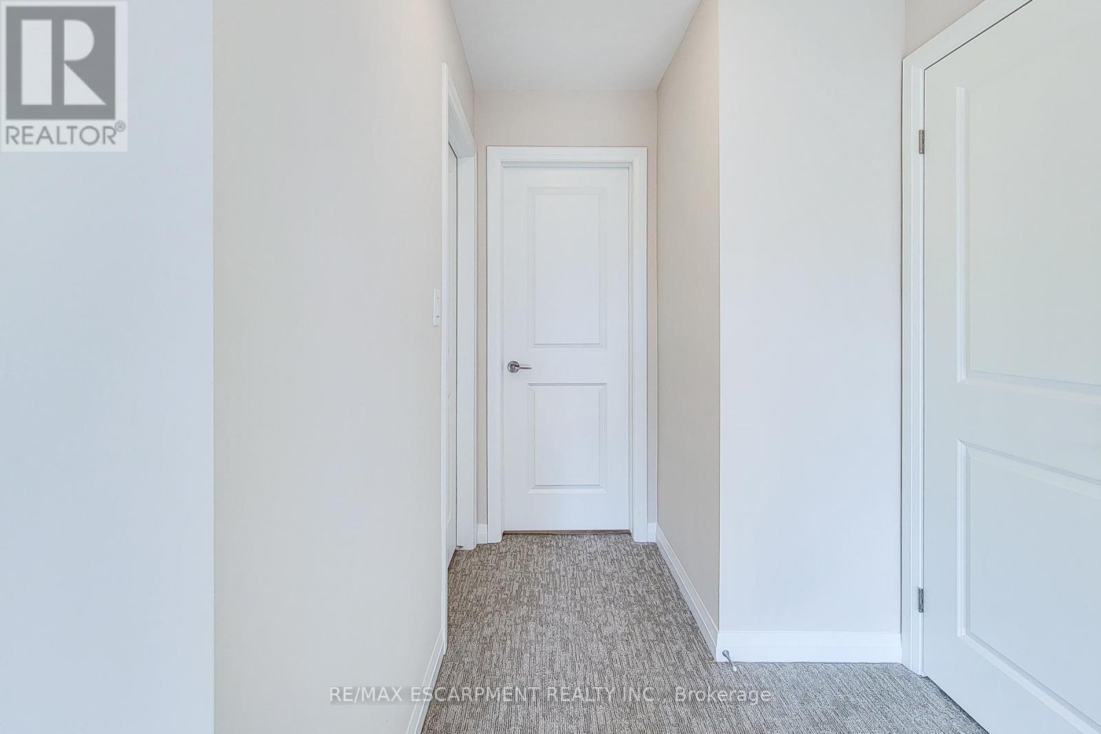 111 Alicia Crescent, Thorold (Hurricane/merrittville), Ontario  L2V 0M2 - Photo 25 - X12771032